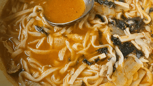  고성에 위치한 팔송정 칼국수 맛집추천