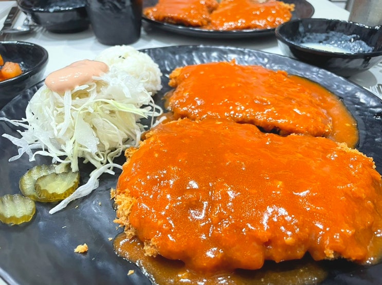  광화문맛집,국민카드건물맛집,광화문 돈까스,종로점심, 간단히 먹기 좋은 달달한 진이민이 돈가스 후기