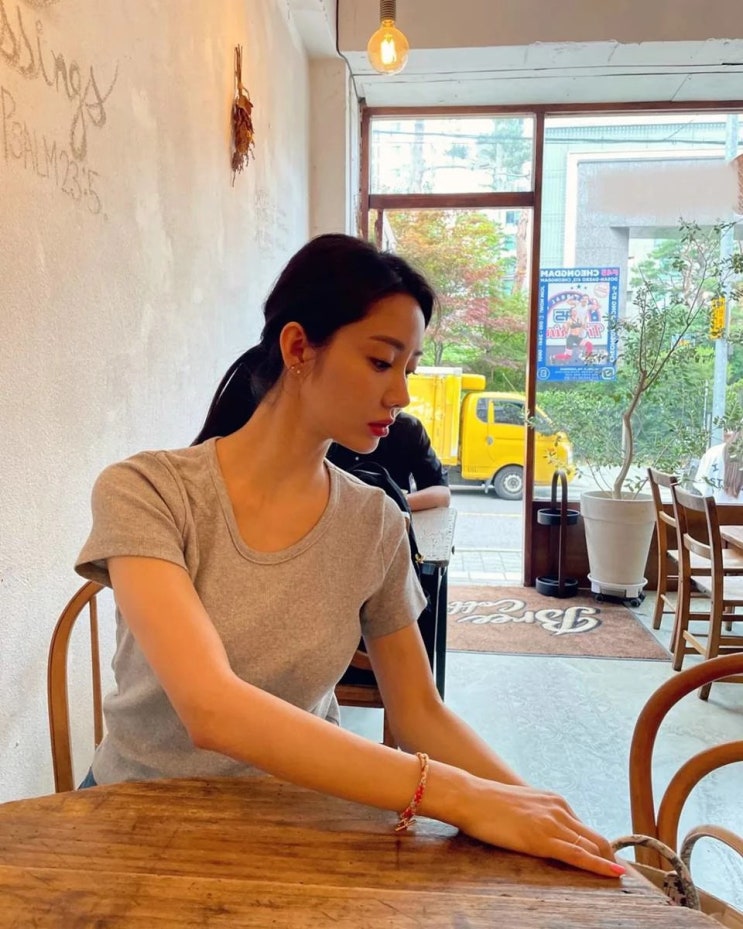 연예계 은퇴 후 쌍둥이 육아 중인 한그루, 오랜만에 올라온 깜짝 근황에 누리꾼 반가움 연예계 은퇴 후 쌍둥이 육아 중인 한그루, 오랜만에 올라온 깜짝 근황에 누리꾼 반가움