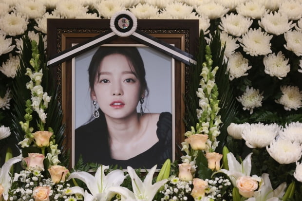 "집 나간 부모가 자식 재산을…" 구하라법은 공무원만? "집 나간 부모가 자식 재산을…" 구하라법은 공무원만?