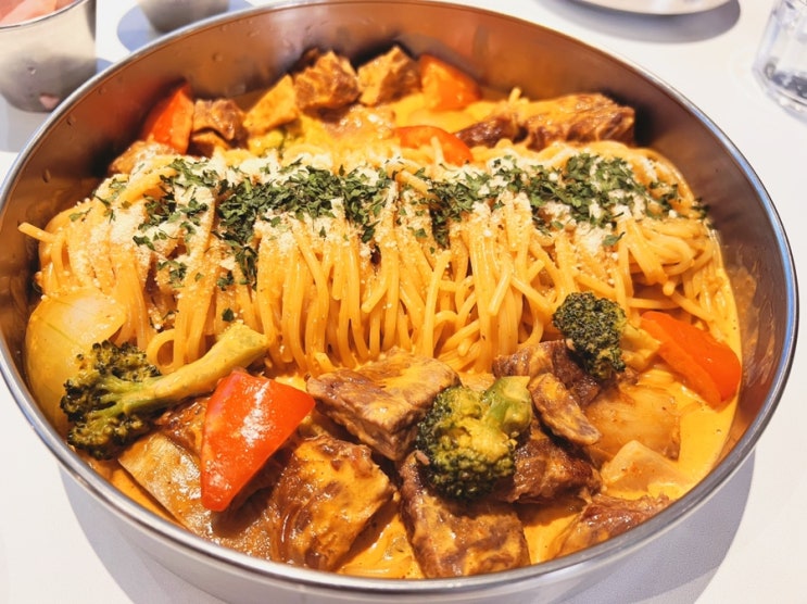  매콤한 갈비파스타 수원역데이트 바비레드 수원AK맛집
