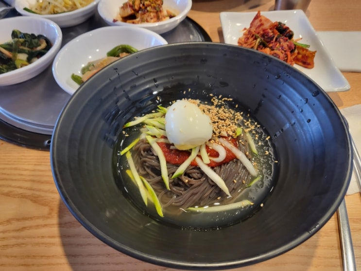  공덕역 점심식사 계성숯불닭갈비에서 막국수보쌈세트