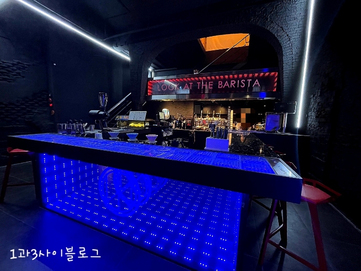 광안리 카페 : 룩앳더바리스타 LOOK AT THE BARISTAR 내돈내산 광안리 카페 : 룩앳더바리스타 LOOK AT THE BARISTAR 내돈내산