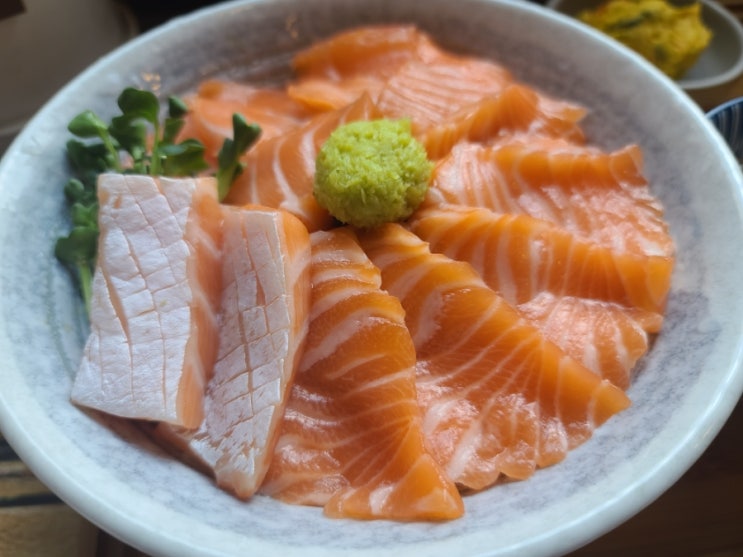  강서구 화곡역맛집!! 덮밥맛집~ 연어와 육회 즐기고 왔습니당