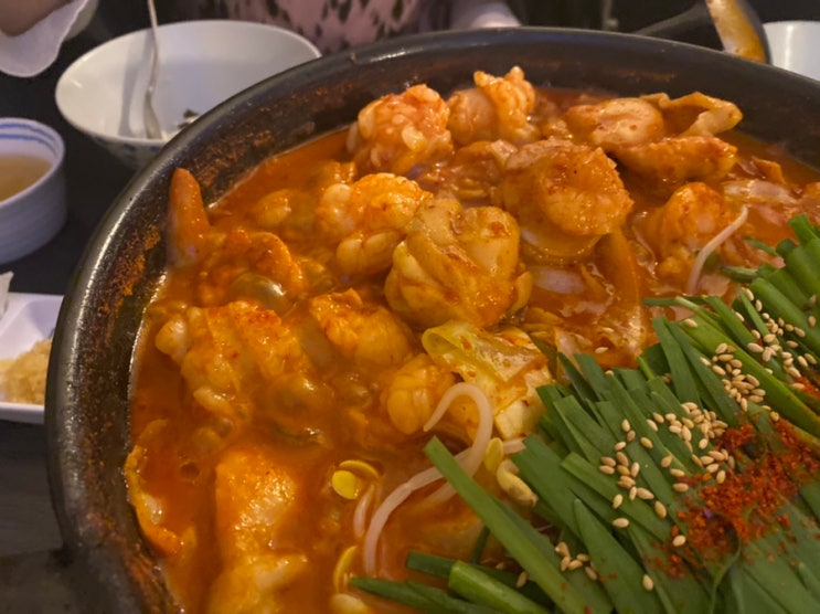  성수 곱도리탕 맛집 한정판매 메뉴 대창덮밥도 있는 대낚식당