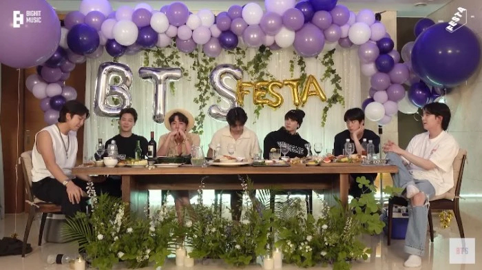 BTS 멤버 제이홉, 단체 활동 잠정 중단하고 개인활동 집중할 계획...첫 솔로 활동 주자 나서 BTS 멤버 제이홉, 단체 활동 잠정 중단하고 개인활동 집중할 계획...첫 솔로 활동 주자 나서