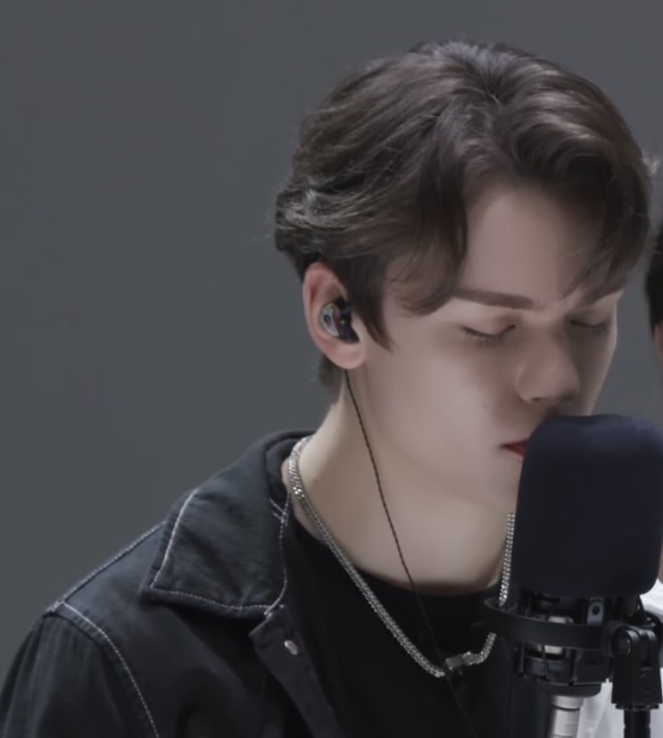  세븐틴 버논은 항상 리즈야