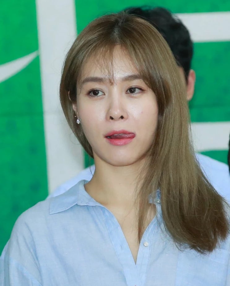 10주년 기념 공연 '엘리자벳' 출연 옥주현, 인맥 캐스팅 논란 휩싸여 "꽂아줬다?" 10주년 기념 공연 '엘리자벳' 출연 옥주현, 인맥 캐스팅 논란 휩싸여 "꽂아줬다?"