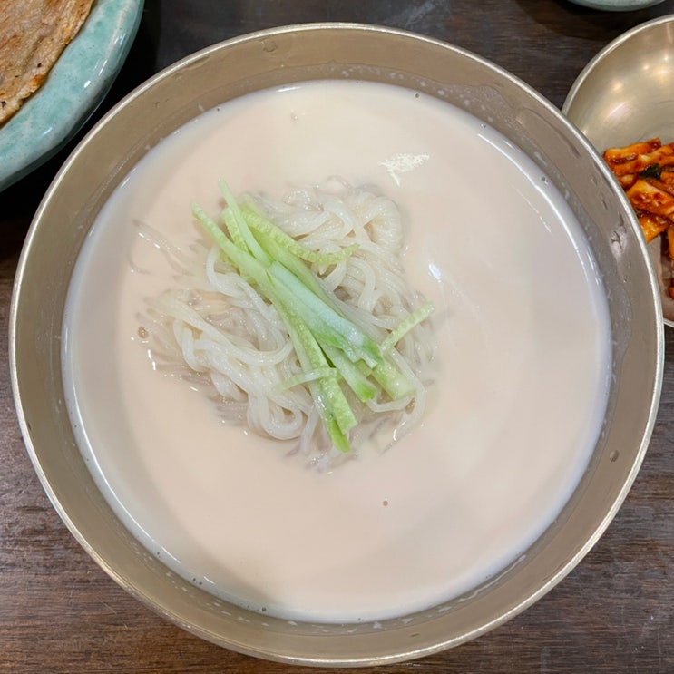  용인 콩국수 맛집 찾는다면 기와집 추천