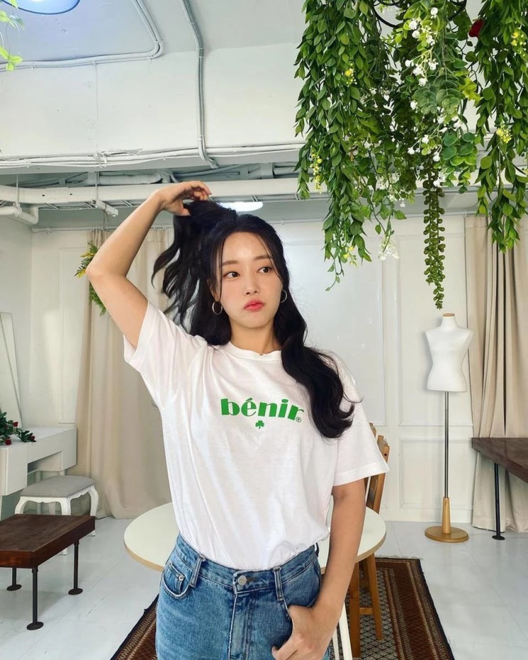 그룹 레인보우 출신 배우 고우리, "1년째 열애 중" 5살 연상의 사업가와 열애 소식 터졌다 그룹 레인보우 출신 배우 고우리, "1년째 열애 중" 5살 연상의 사업가와 열애 소식 터졌다