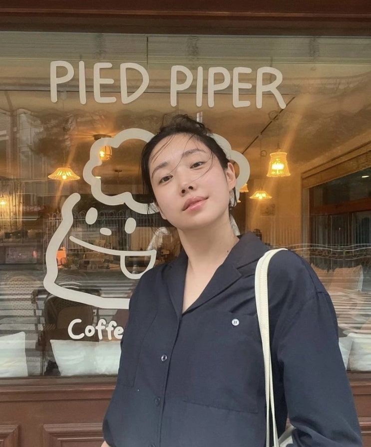 안면 마비 호소한 방송인 최희, 선넘는 '악플'에 결국 칼 뽑아 들었다 "너무 화나지만 웃을게" 안면 마비 호소한 방송인 최희, 선넘는 '악플'에 결국 칼 뽑아 들었다 "너무 화나지만 웃을게"