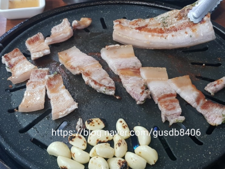 와촌식육식당 돼지찌개 구이전문점에서 삼겹살! 와촌식육식당 돼지찌개 구이전문점에서 삼겹살!