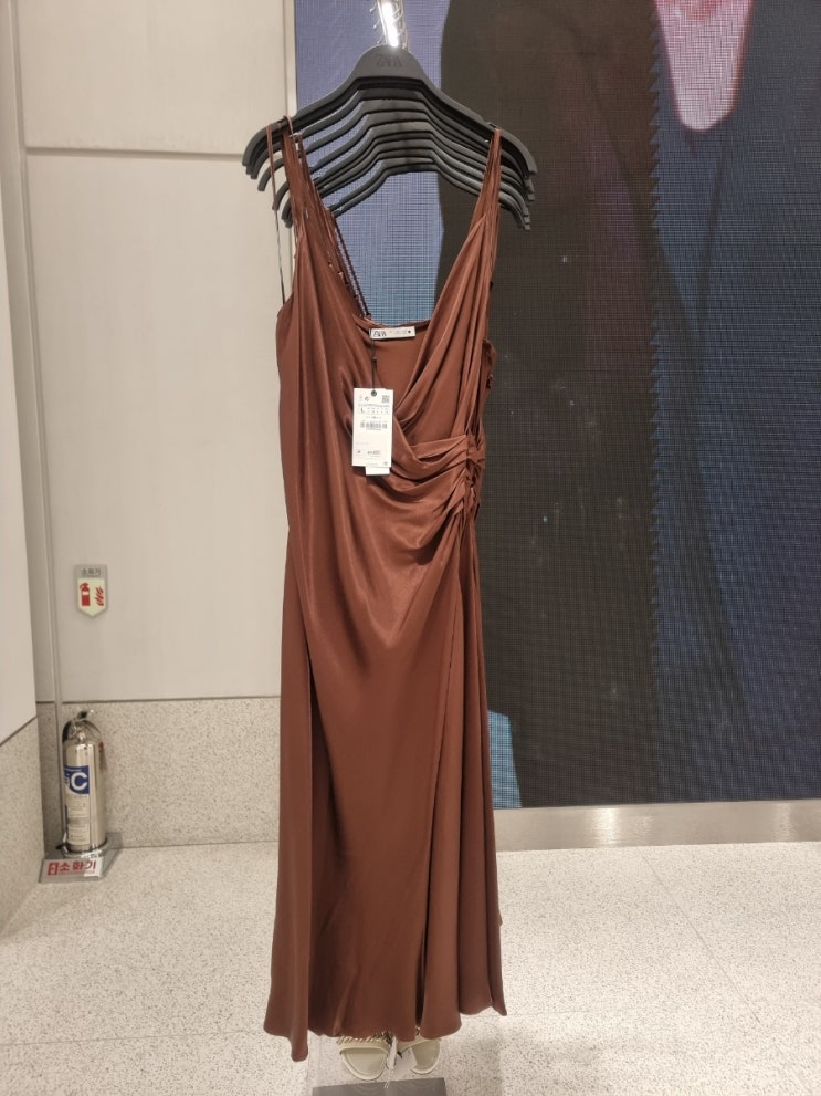  자라세일 매장방문전 필독!!  세일 아직이네요.. 자라세일 언제할까요? 세일인줄 알고 찾은 자라 방문기
