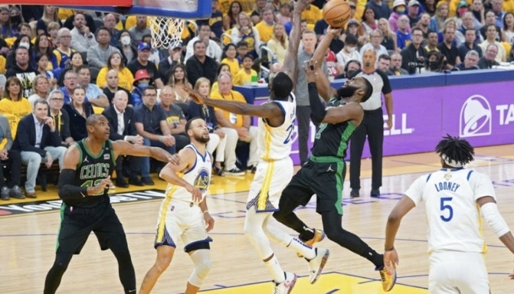 2021-22 NBA 플레이오프 파이날(동부 서부 컨퍼런스 결승) 6차전 보스턴 골든스테이트 2021-22 NBA 플레이오프 파이날(동부 서부 컨퍼런스 결승) 6차전 보스턴 골든스테이트