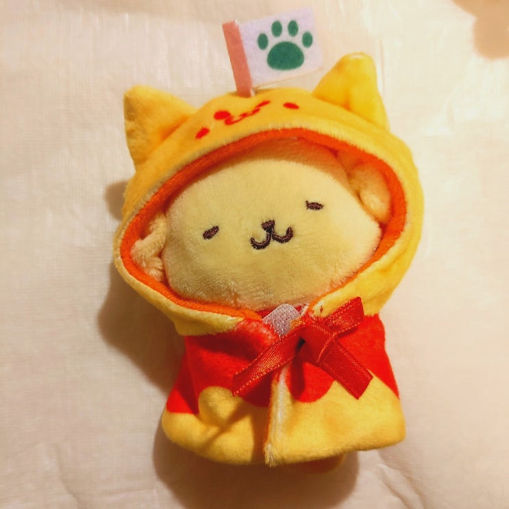 10cm 인형에게 옷과 케이프 사입히기 1편(나는 헐벗기) 10cm 인형에게 옷과 케이프 사입히기 1편(나는 헐벗기)