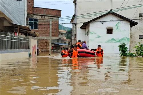 中 코로나 경제 충격에 설상가상 중·남부 폭우 피해