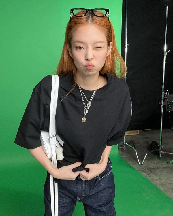 블랙핑크 제니 근황, 위켄드 제작 드라마에 출연 가능성 제기...새로운 도전? 모두 깜짝 놀랐다 블랙핑크 제니 근황, 위켄드 제작 드라마에 출연 가능성 제기...새로운 도전? 모두 깜짝 놀랐다