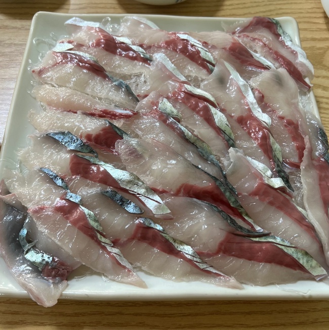  뚜벅이 한달 제주도 여행 4편 : 제주 고등어회 맛집 협재횟집 톤대섬 아카렌가 에그인선셋