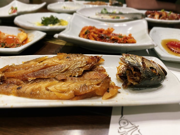  추앙이네 주말데이트 :: 백마김씨네 도곡본점 보리굴비정식 / 롯데시네마도곡 브로커 (feat. 감상평/주차정보)