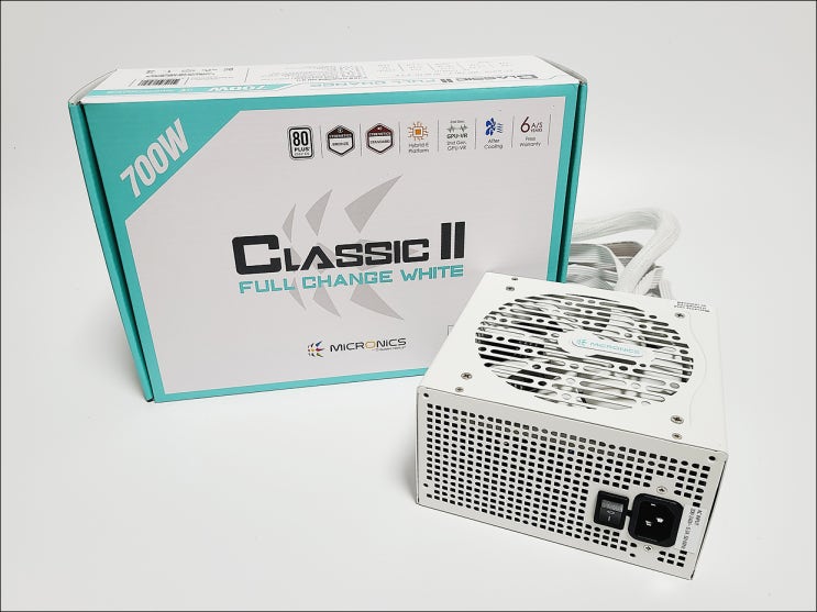  화이트 컨셉 시스템을 위한 파워서플라이 마이크로닉스 클래식 II 화이트 700W