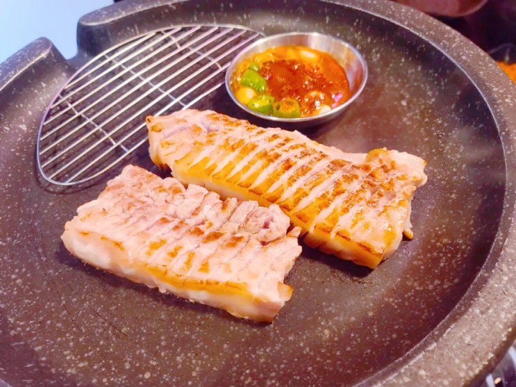  보해팝업스토어 보해소주와 오겹살맛있는 신촌/홍대 고기맛집 볼빨간꽃돼지