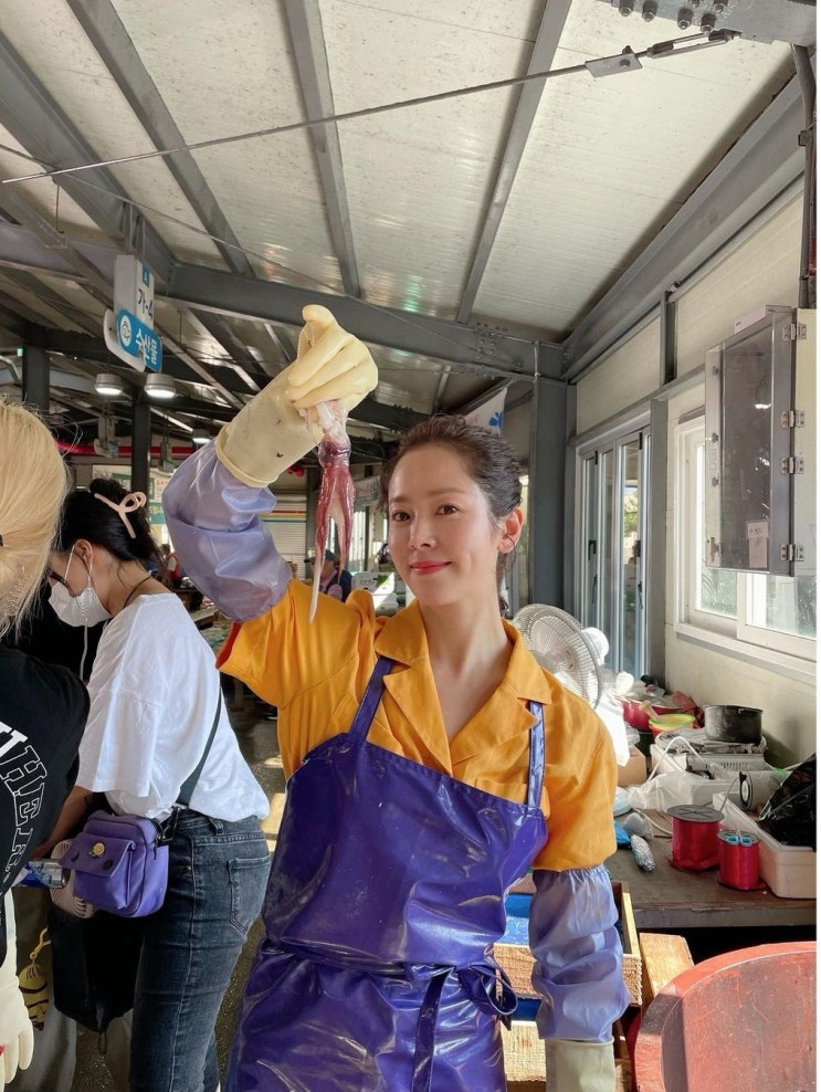 '우리들의 블루스' 배우 한지민, 그리운 제주 생활 떠올리며 해맑은 미소와 함께 "굿바이 이영옥" '우리들의 블루스' 배우 한지민, 그리운 제주 생활 떠올리며 해맑은 미소와 함께 "굿바이 이영옥"