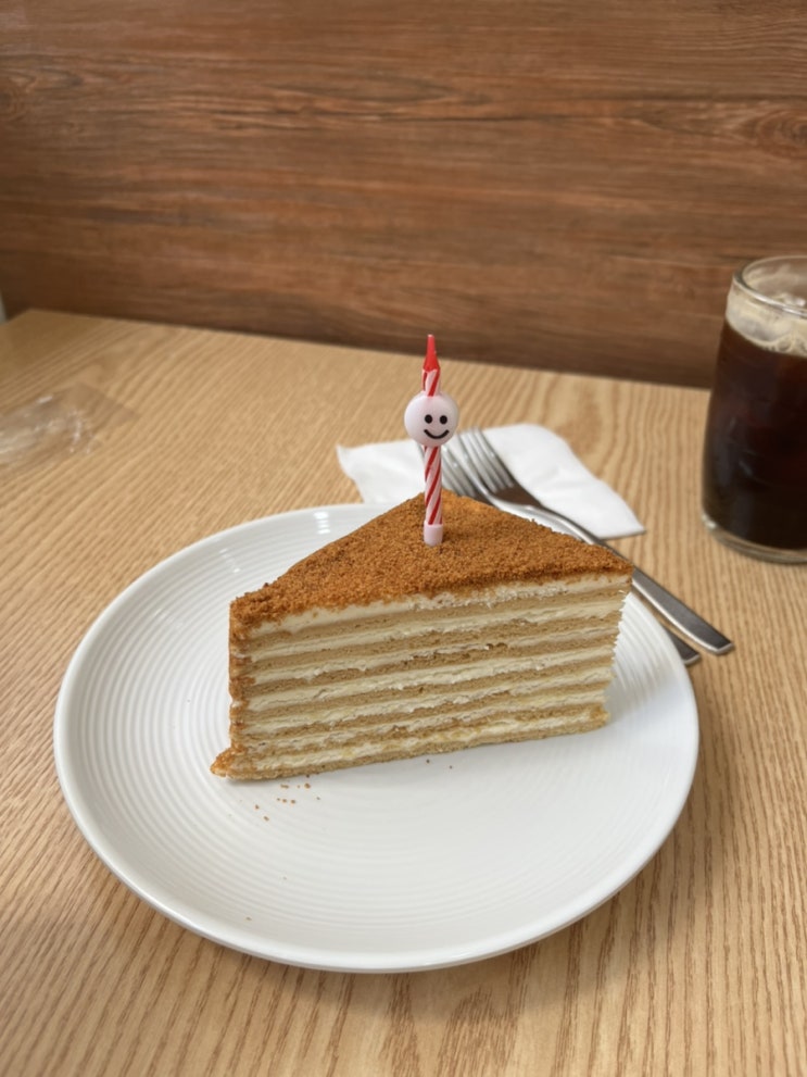  동대문 러시아케익 - 꿀맛나는 러시아 꿀케이크 메도빅