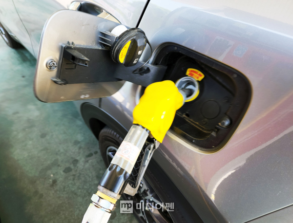 미국 전역서 '기름 도난 사태'…휘발유 가격 상승 영향 미국 전역서 '기름 도난 사태'…휘발유 가격 상승 영향