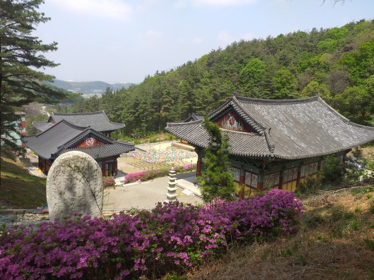  따뜻함과 여유가 묻어나는 천안의 아담한 절.  성거산 보명사(普明寺)