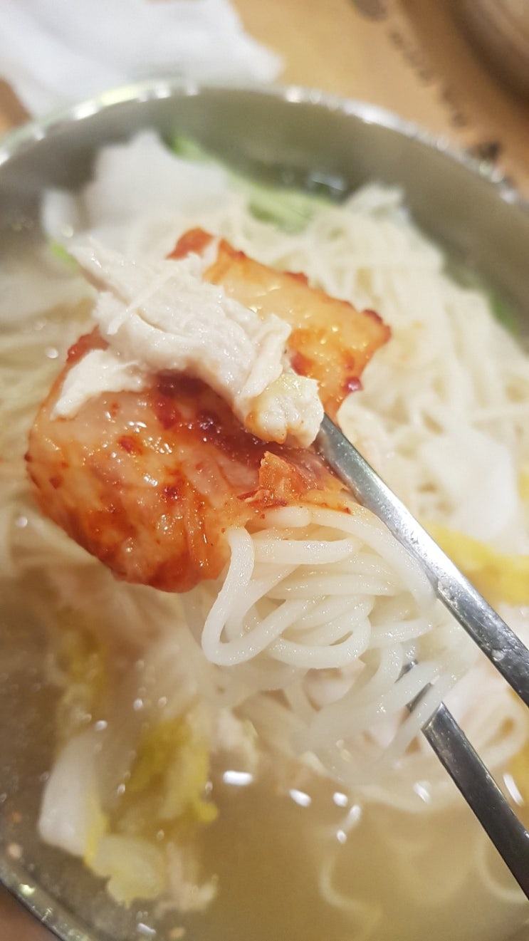  무더운 밤, 미사리밀빛 초계국수에서 시원한 초계국수 한 그릇
