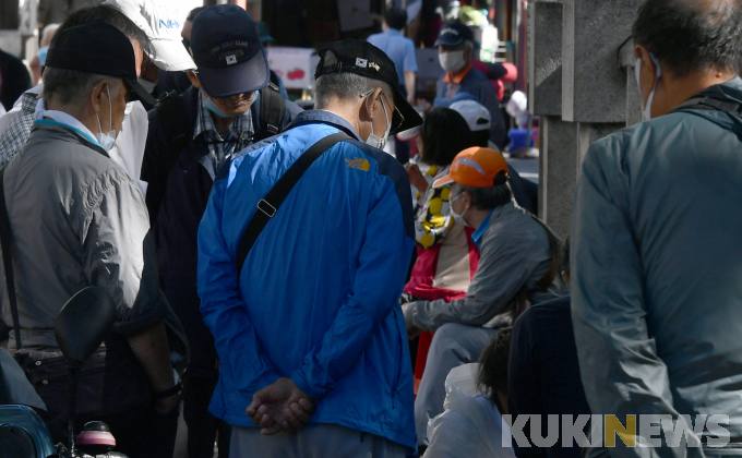 지역이 떠안은 노인복지, 어디로 가는가 ? 지역이 떠안은 노인복지, 어디로 가는가 ?