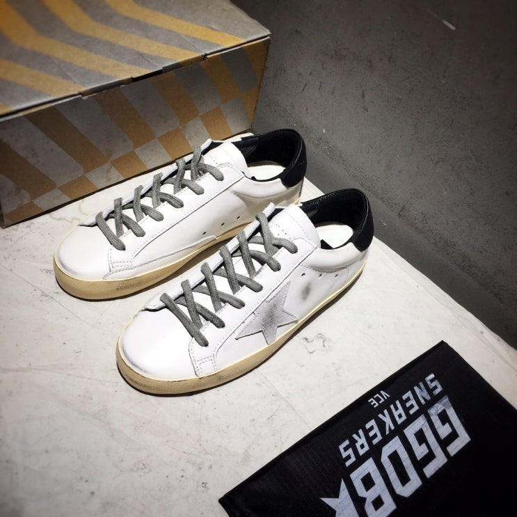 Golden Goose 골든구스 남여공용 스니커즈