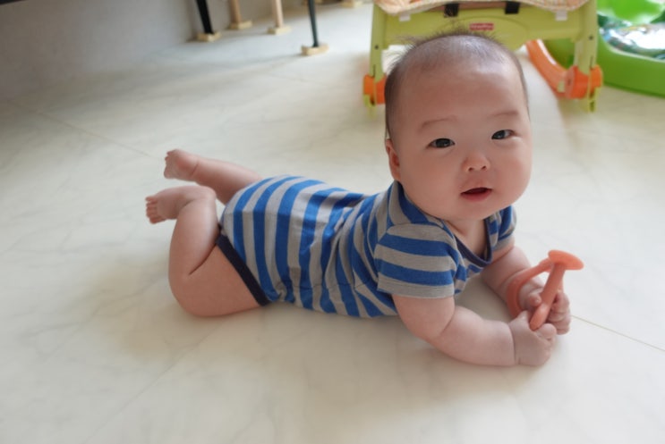  [주간챌린지3]  아기방 꾸미기 | 4개월 아기 아랫니 올라오는 중 | 아기 장염 인후염 | 신랑 생일파티 포항 그랑모던 풀빌라 & 도구해수욕장 | 벨빌베이크