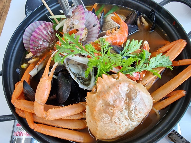  [항구 홍게 식당] 영종도 맛있는 라면에 홍게가 들어가면 환상적! 해장에도 좋은 홍게라면