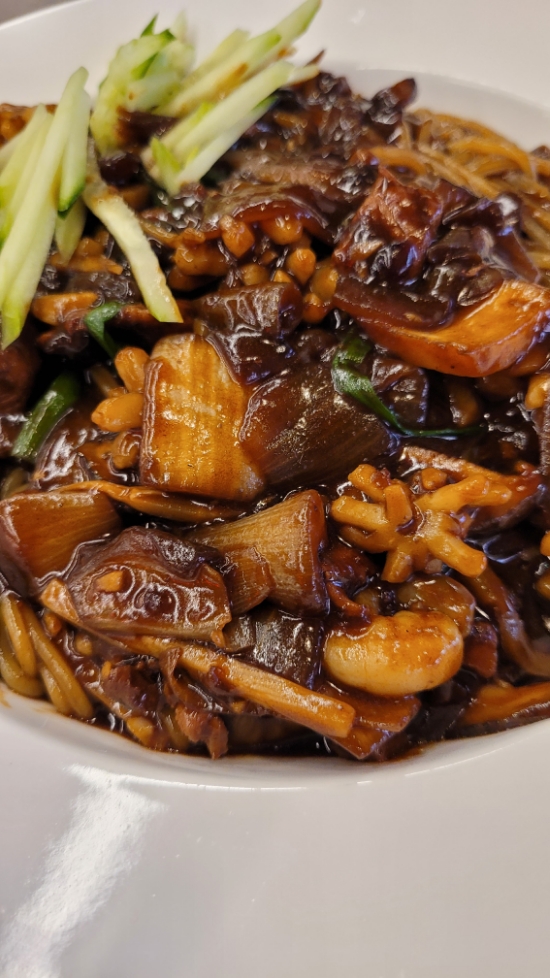  포이사거리 젤맛난 중국집 천용