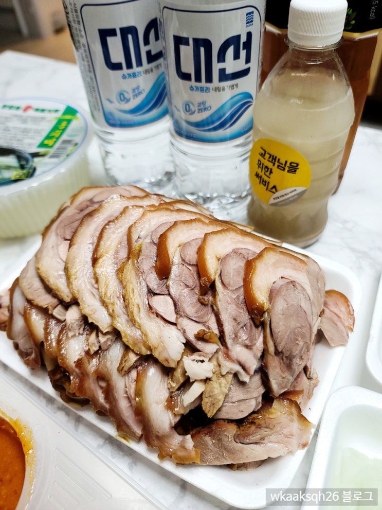  장충동 왕족발보쌈 배달 가격 후기
