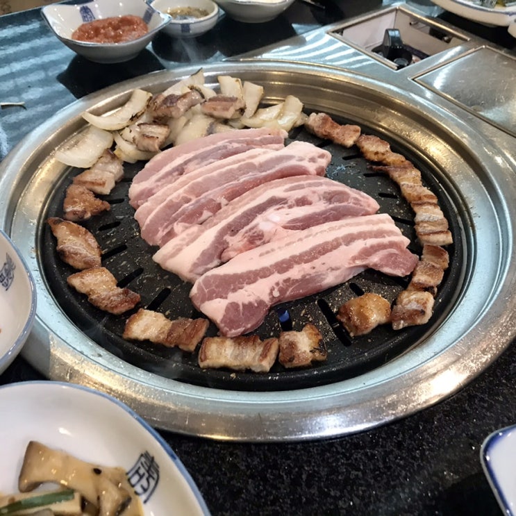 삼겹살에 소주한잔 그리고 밀면으로 마무리 성환 연화갈비밀면 / 천안식후감