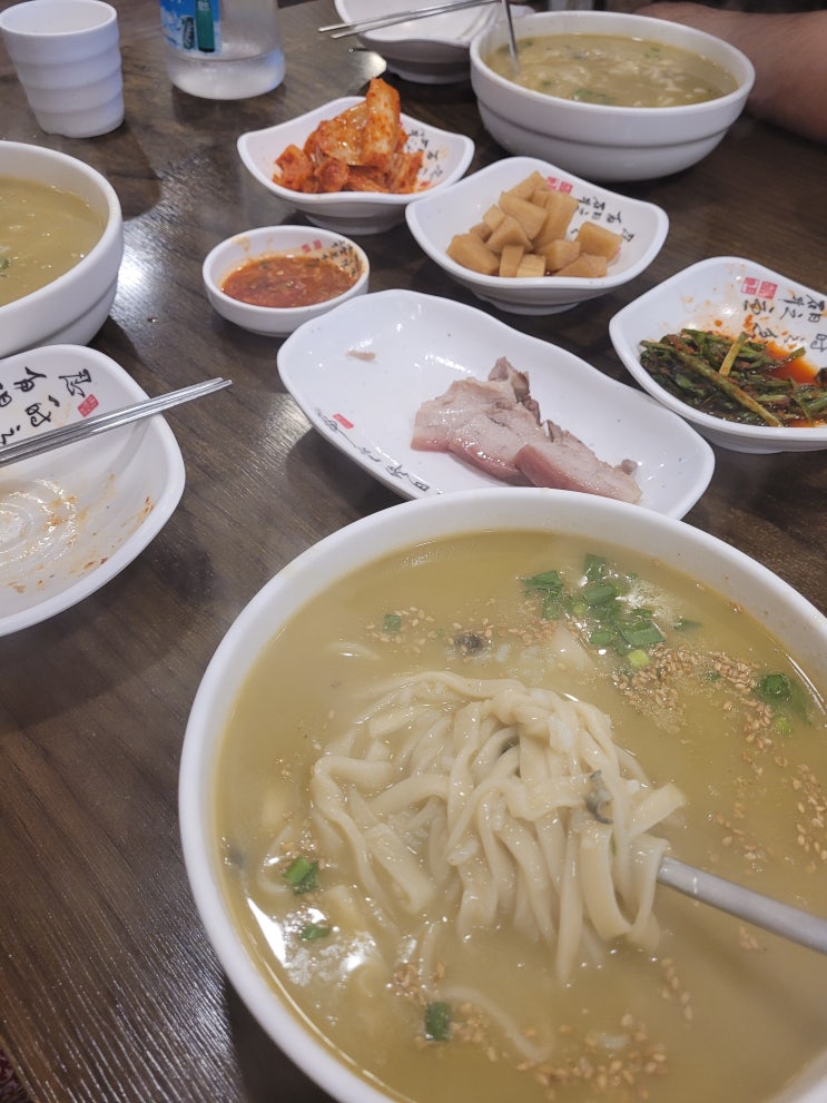  제주도보말칼국수 당케올레국수 머릿고기도 장난아닌곳