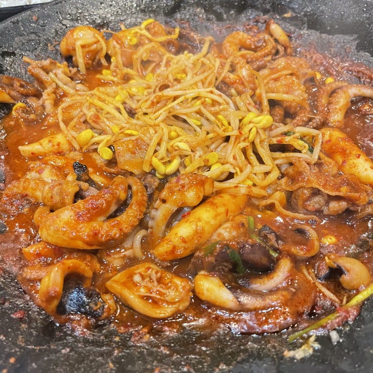  [난곡] 날치알에 땅콩소스 지린조합 '경식이네알쌈쭈꾸미 '
