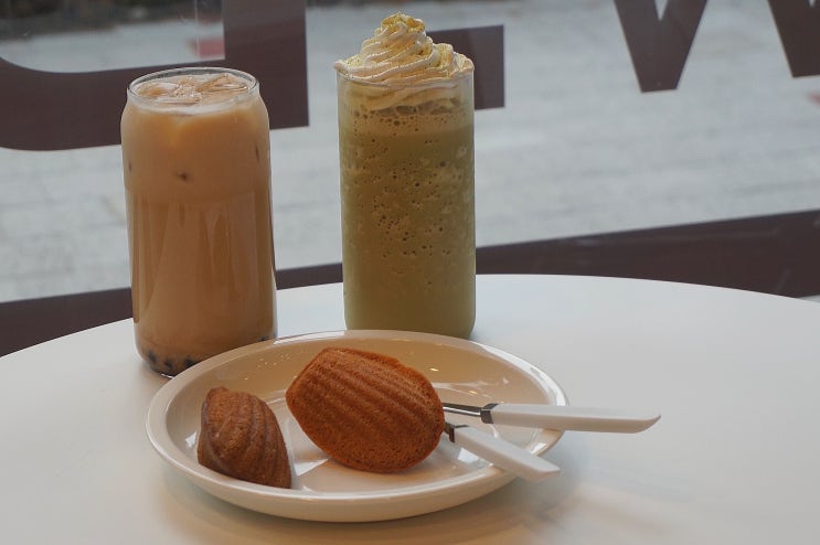  광주동구카페 아우비 A.ow.B 마들렌 맛집이네