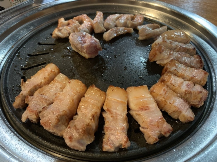  신설동 육전식당 본점 . 구워주는 신설동 맛집