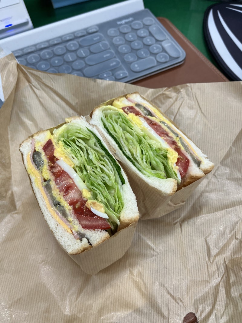 6월 셋째 주(22/6/13~19) 가마치통닭, 아침운동, 회식, 흠뻑쇼실패, 이베리코뚠비, 클라임성공, 1213, 엄마김밥 : 네이버  블로그