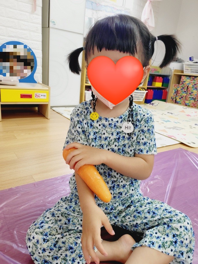  오늘의 남매룩/ 꽃무늬시밀러룩