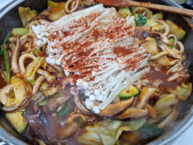  오징어볶음