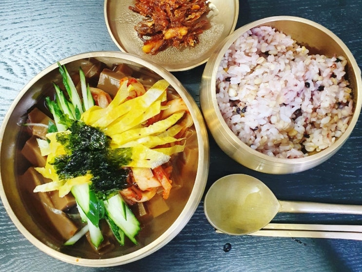 도토리묵사발 도토리묵밥 냉면 육수로 간단하고 맛있게 만들기 도토리묵사발 도토리묵밥 냉면 육수로 간단하고 맛있게 만들기