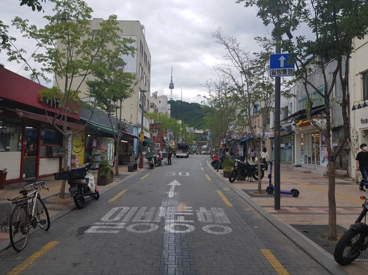  장충동 / 동국대 카페 말베르크 / 충무로 거리 산책 일상.