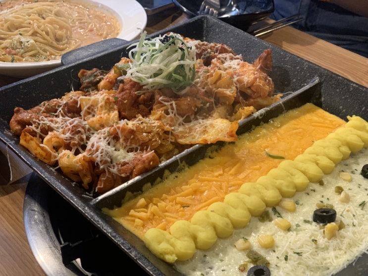  서면) 맛있는 건 다 들어간 리치골드 닭갈비/ 서면 밥집"헬로팬"