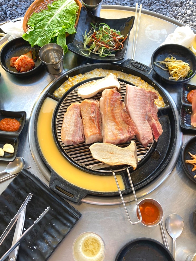 제주 서귀포시 흑돼지 맛집 바다보며 먹는 곳 '난드르바당' 제주 서귀포시 흑돼지 맛집 바다보며 먹는 곳 '난드르바당'