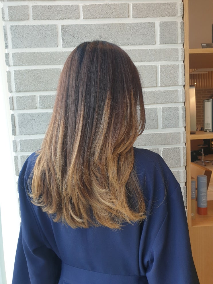  홍대미용실추천 분야디 클리닉 & 레이어드 컷 준오헤어 홍대1호점 은빈 Stylist