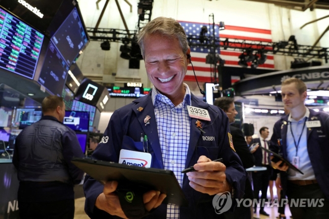 뉴욕증시, 기술적 반등에 상승…S&P500지수 3.06%↑마감 뉴욕증시, 기술적 반등에 상승…S&P500지수 3.06%↑마감